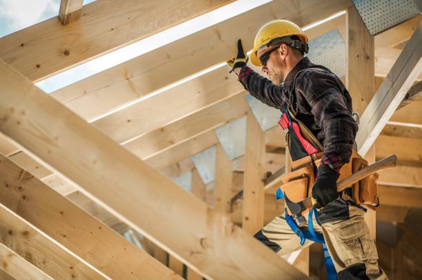 Best Residential Roofing Contractor  in Hoisington, KS